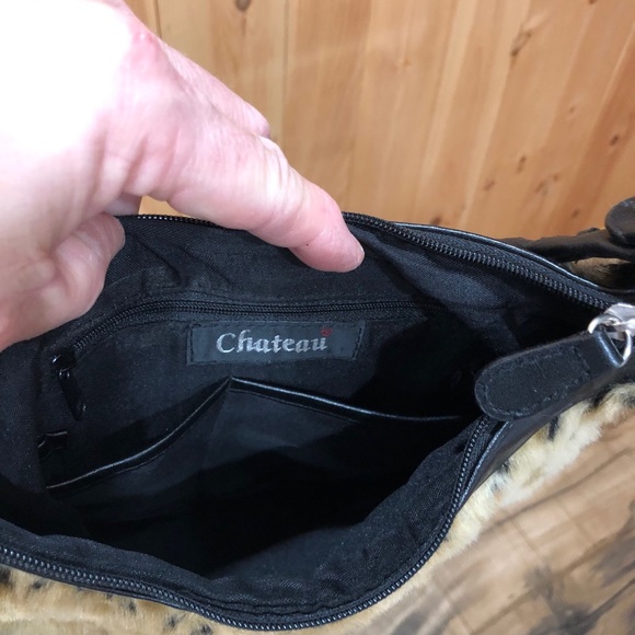 Chateau Women’s Leopard Print Purse. - Picture 11 of 12